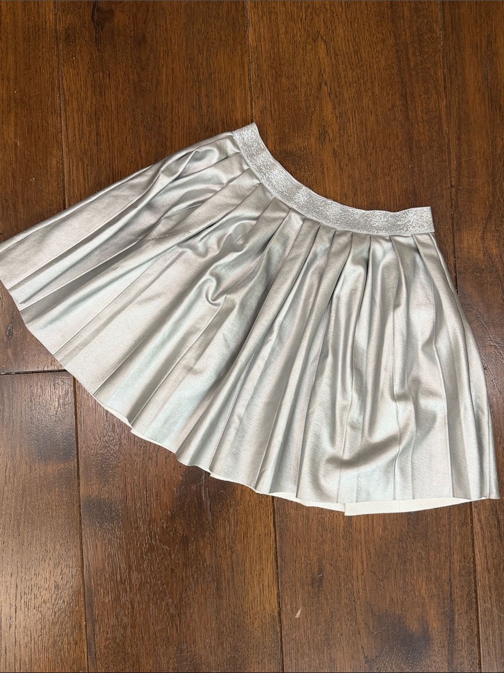 Nordstrom - Girls Metallic Silver Pleated Skirt w/ Shimmer Waist Band 1 Size: 6Y